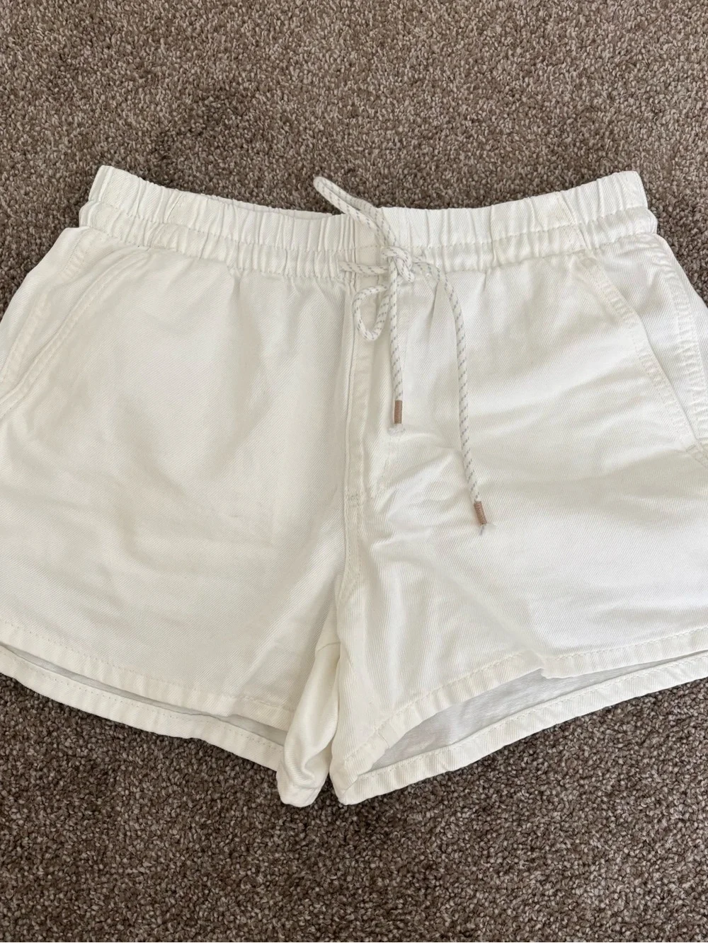Universal Thread White Drawstring Athletic Shorts - Picture 1 of 1